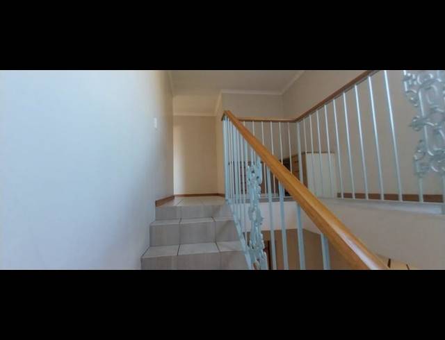 5 BEDROOM HOUSE FOR SALE IN WYCHWOOD